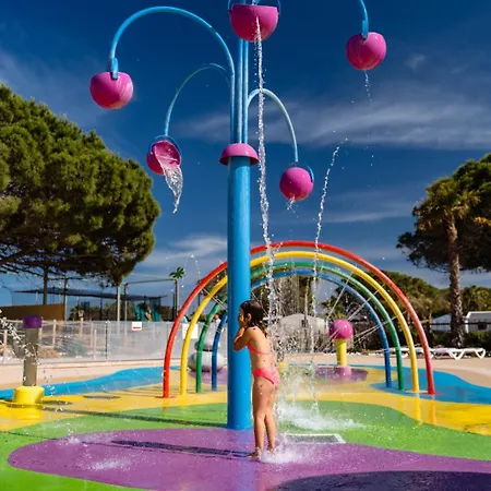 אתר קמפינג Eden 1708 קאנט אן רוסיון